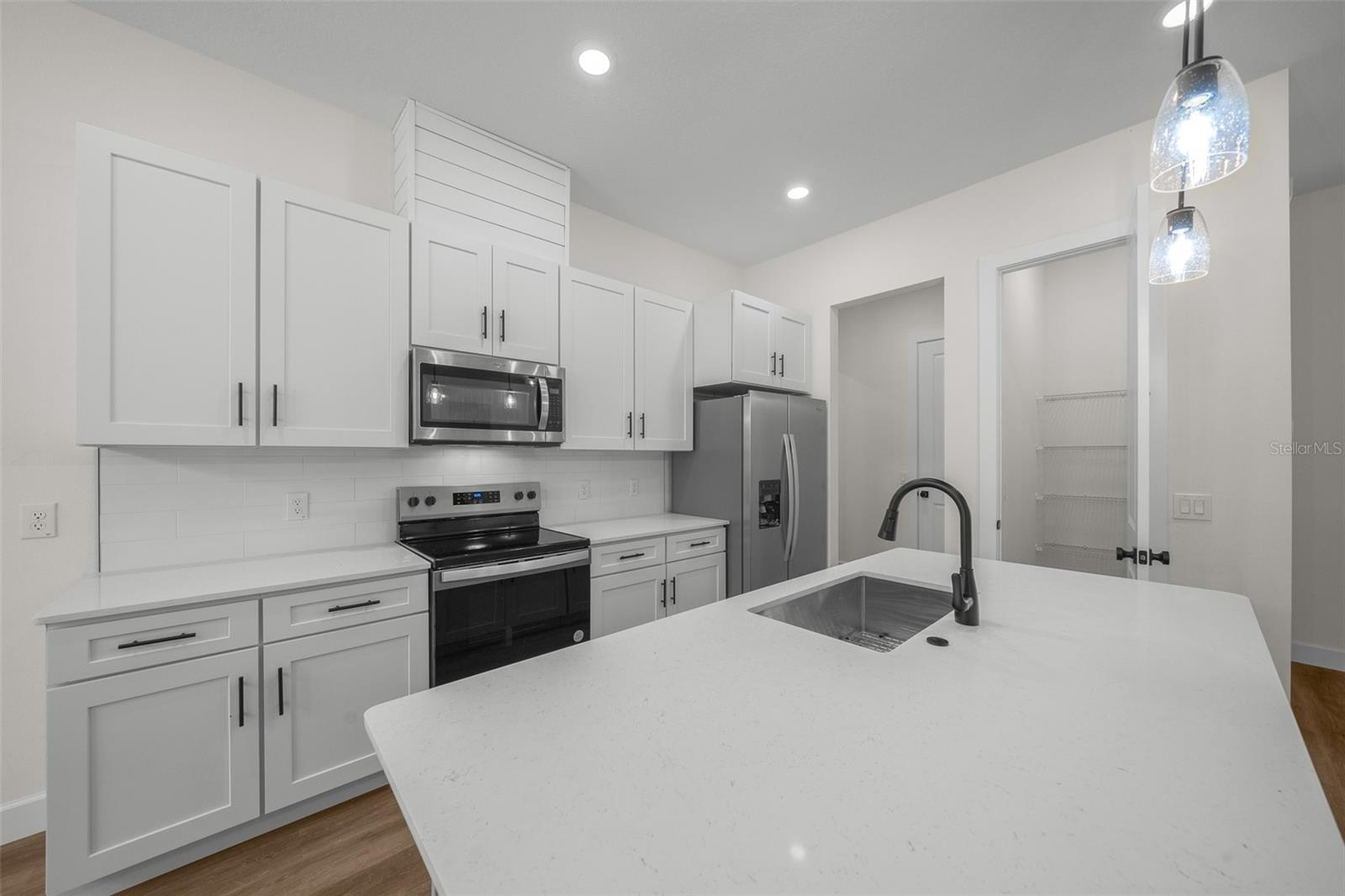 Image 7 of 23 For 7162 Cricket Drive