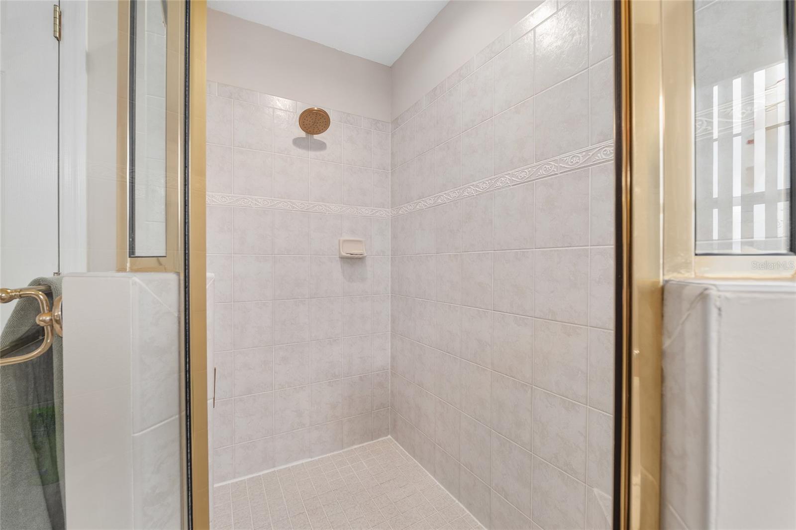 Image 15 of 64 For 5016 104th Loop