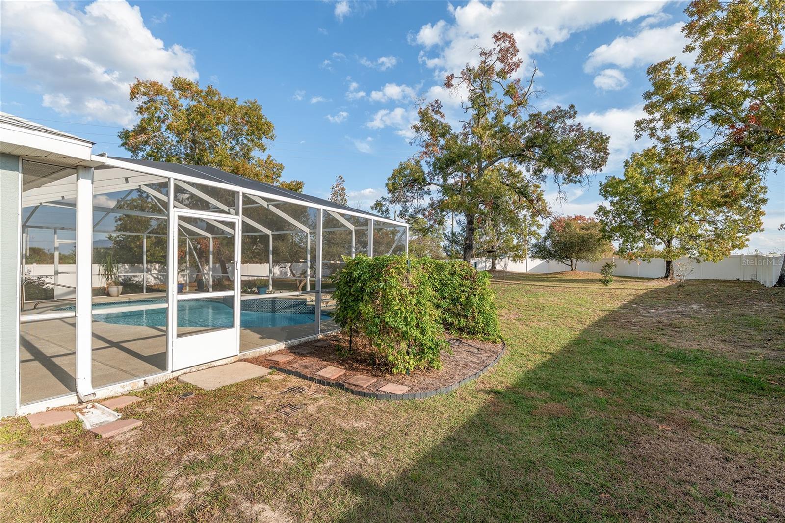 Image 57 of 64 For 5016 104th Loop