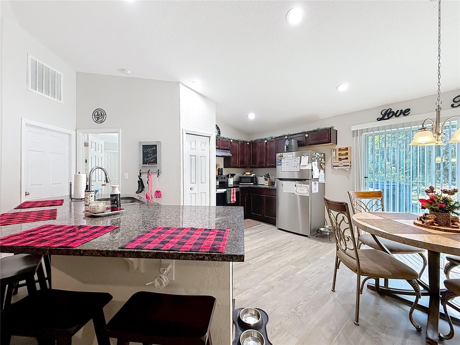 Image 7 of 32 For 6188 Seneca Street