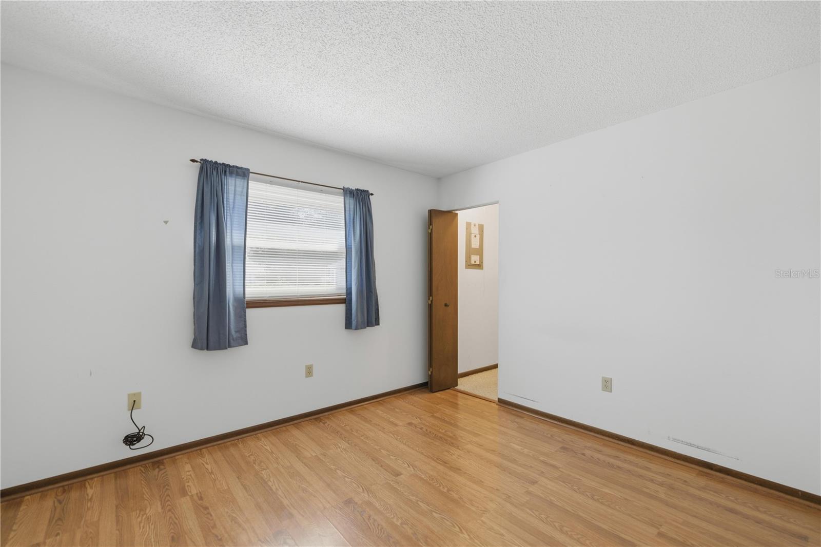 Image 13 of 30 For 9230 101st Place