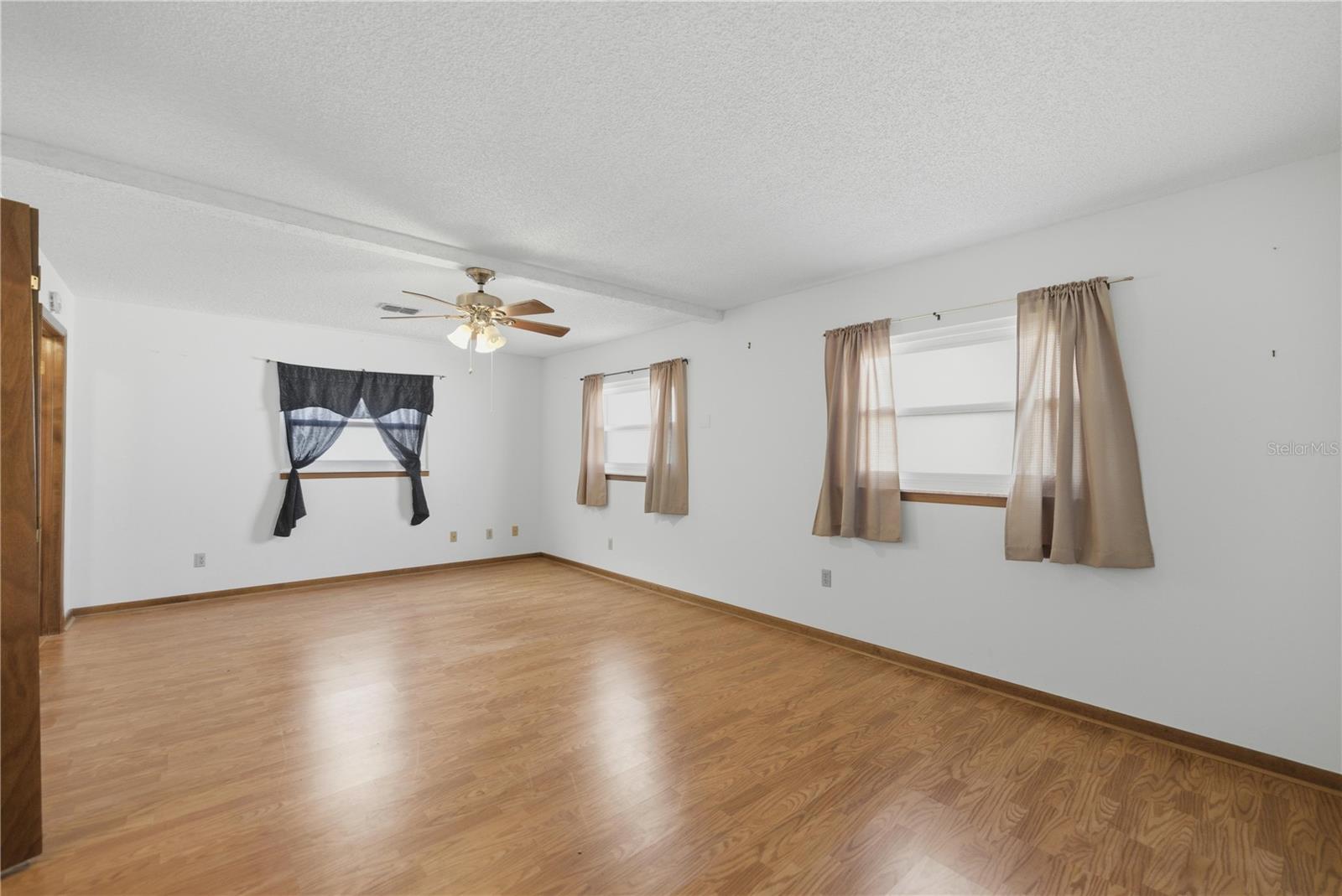 Image 7 of 30 For 9230 101st Place