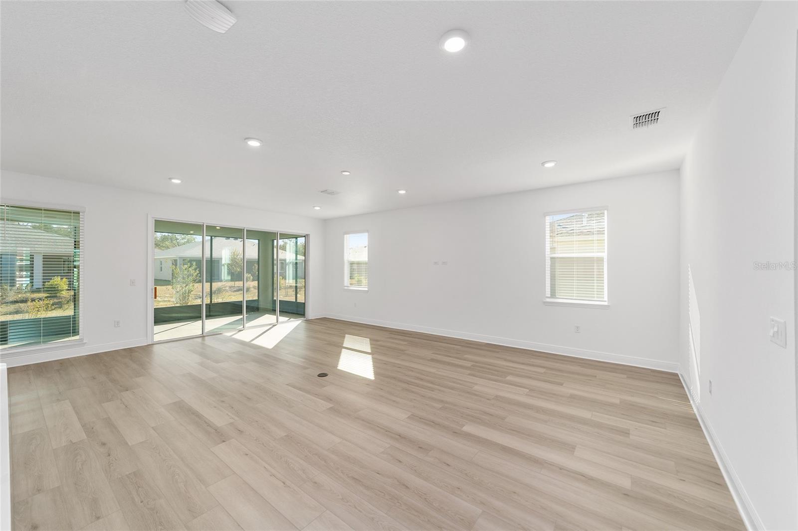 Image 11 of 47 For 10267 105th Terrace