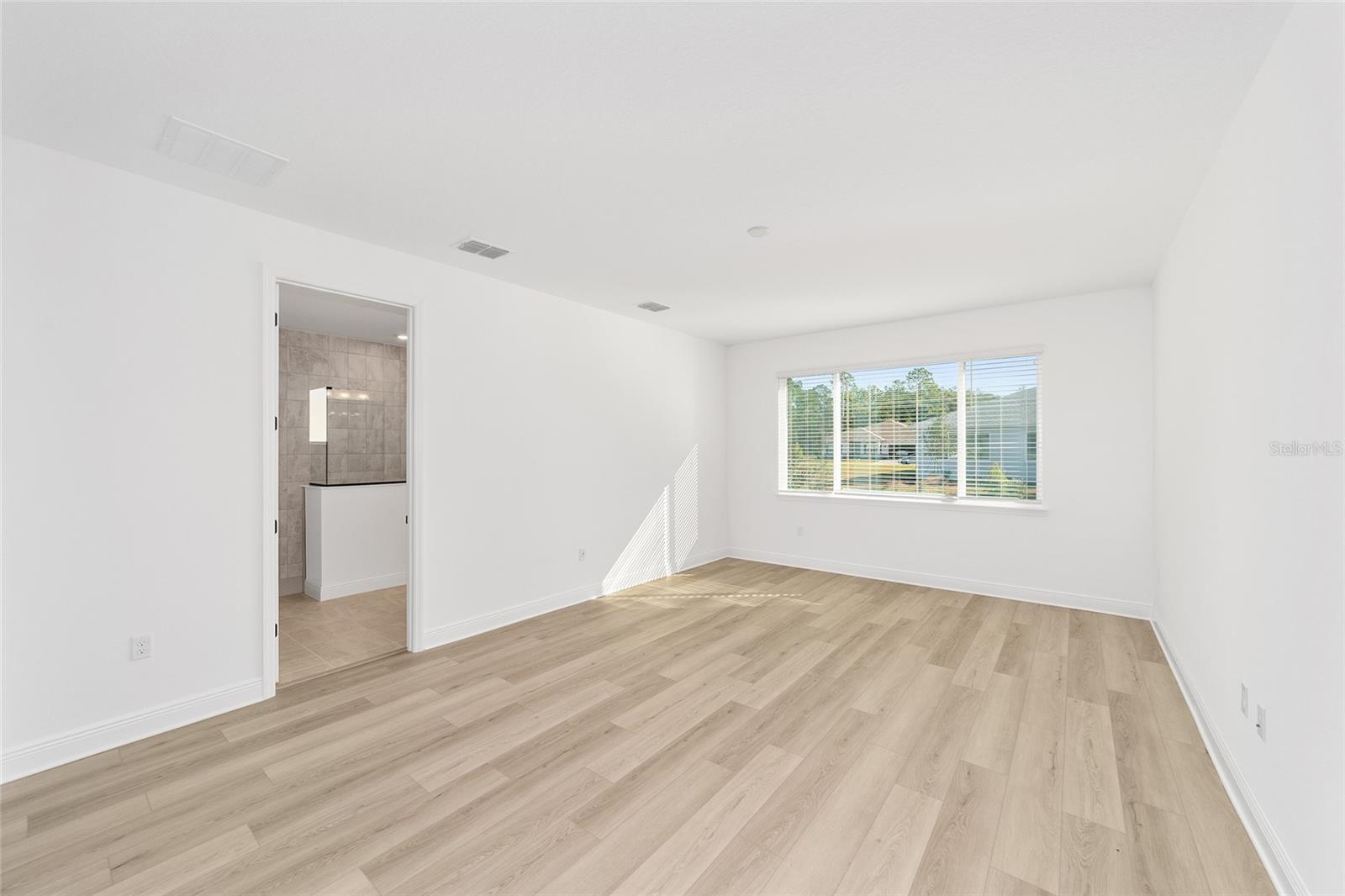 Image 25 of 47 For 10267 105th Terrace