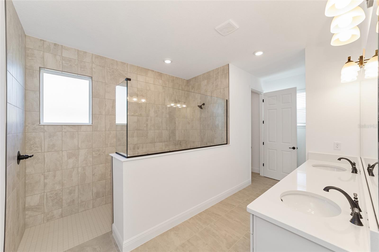 Image 27 of 47 For 10267 105th Terrace