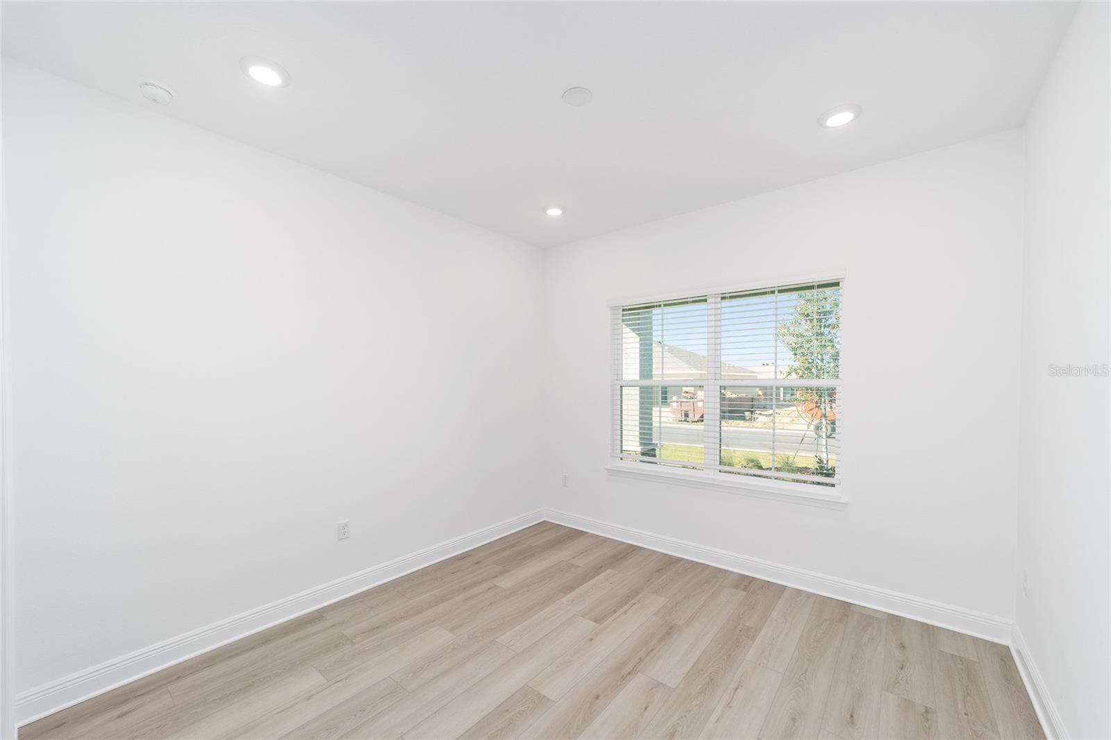 Image 36 of 47 For 10267 105th Terrace