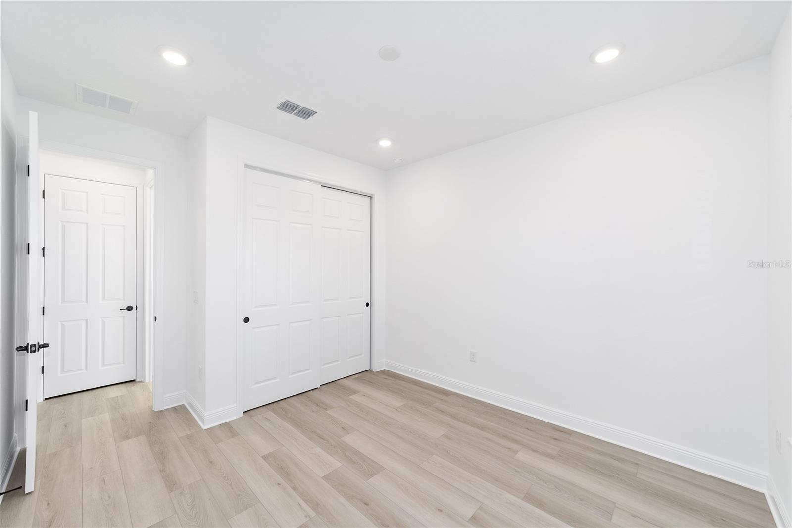 Image 37 of 47 For 10267 105th Terrace