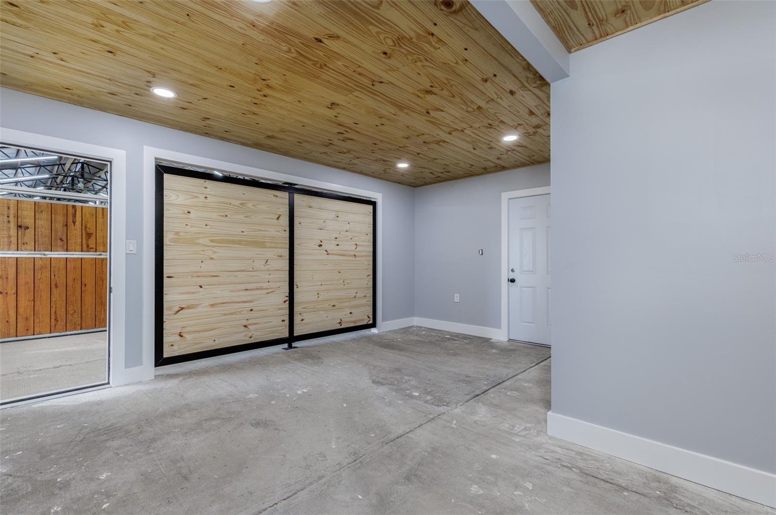 Image 15 of 95 For 1177 102nd Boulevard