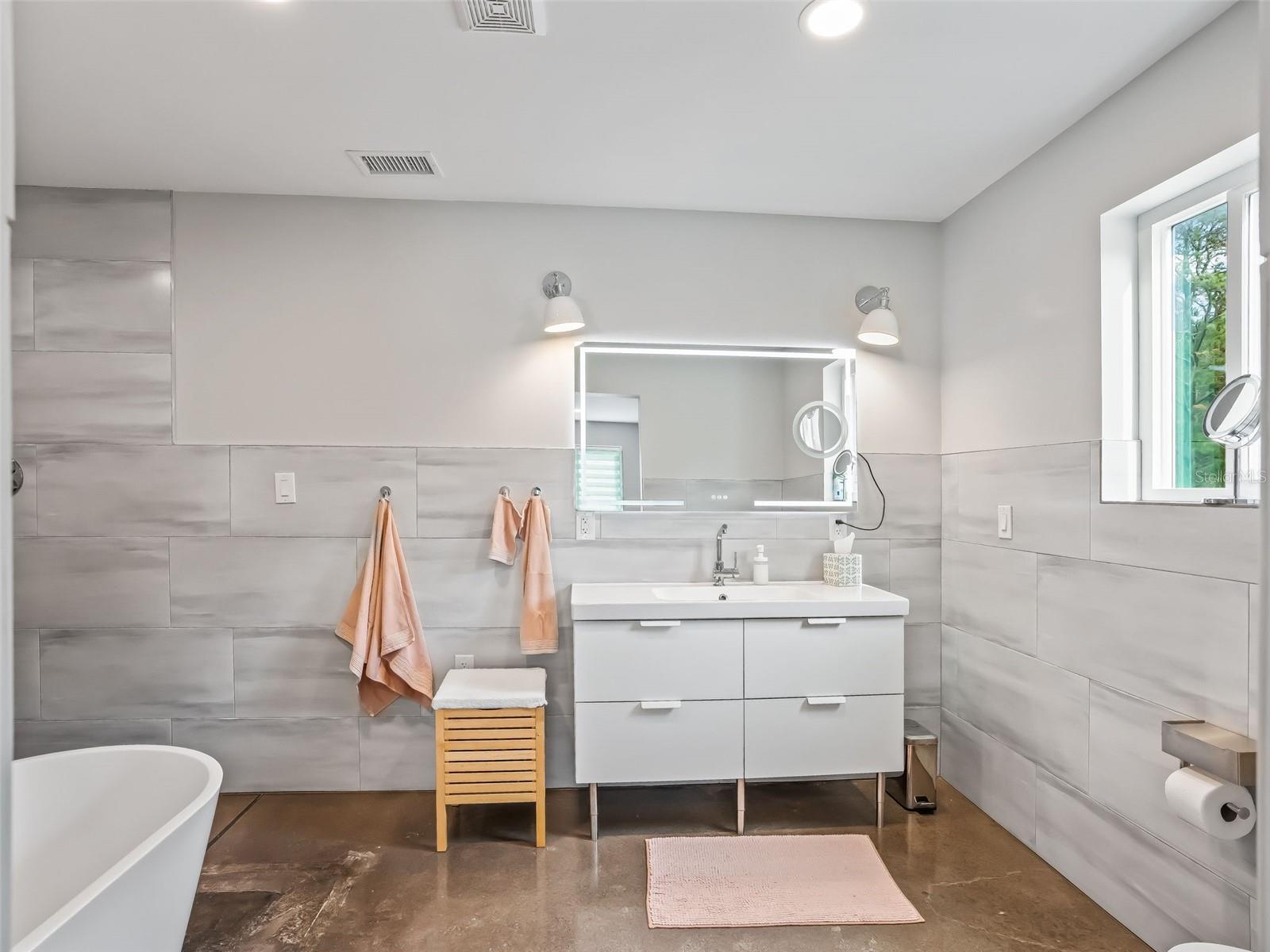 Image 17 of 50 For 11553 Highway 315