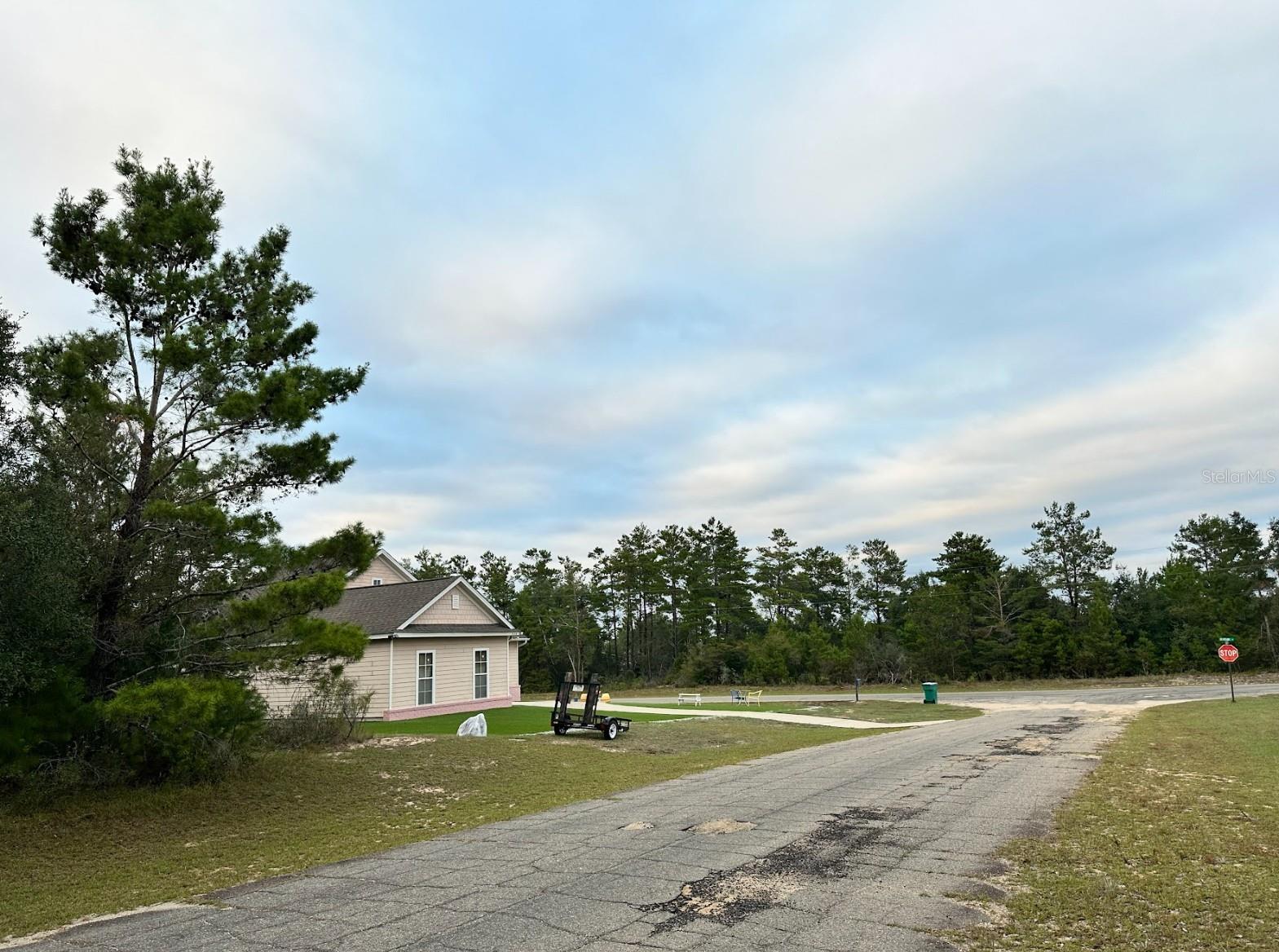 Image 4 of 5 For Colmart Drive