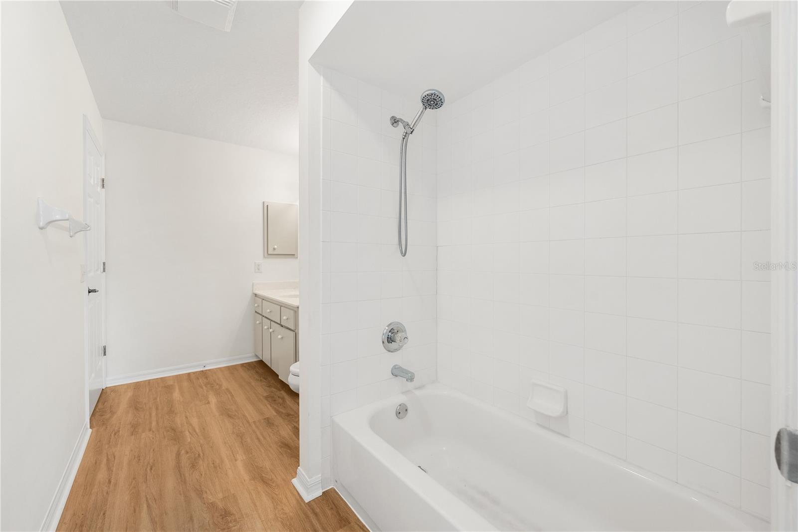 Image 17 of 26 For 8361 135th Loop