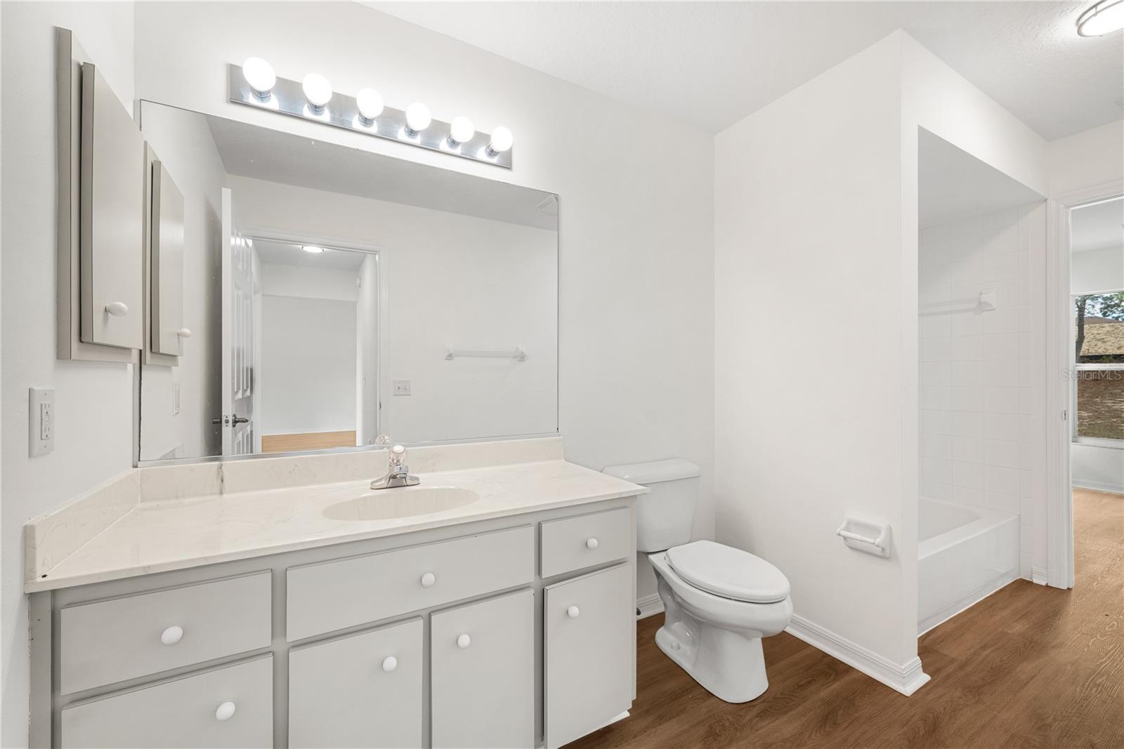 Image 18 of 26 For 8361 135th Loop