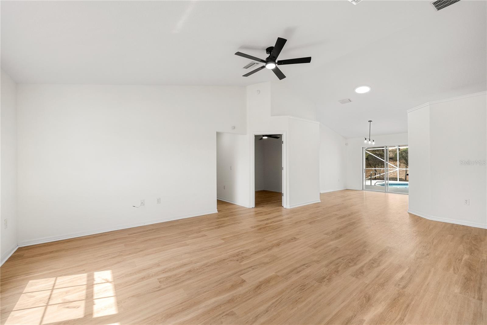 Image 2 of 26 For 8361 135th Loop