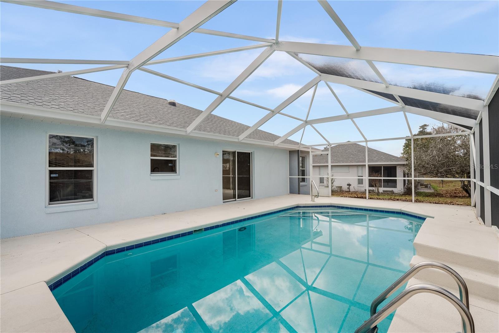 Image 21 of 26 For 8361 135th Loop