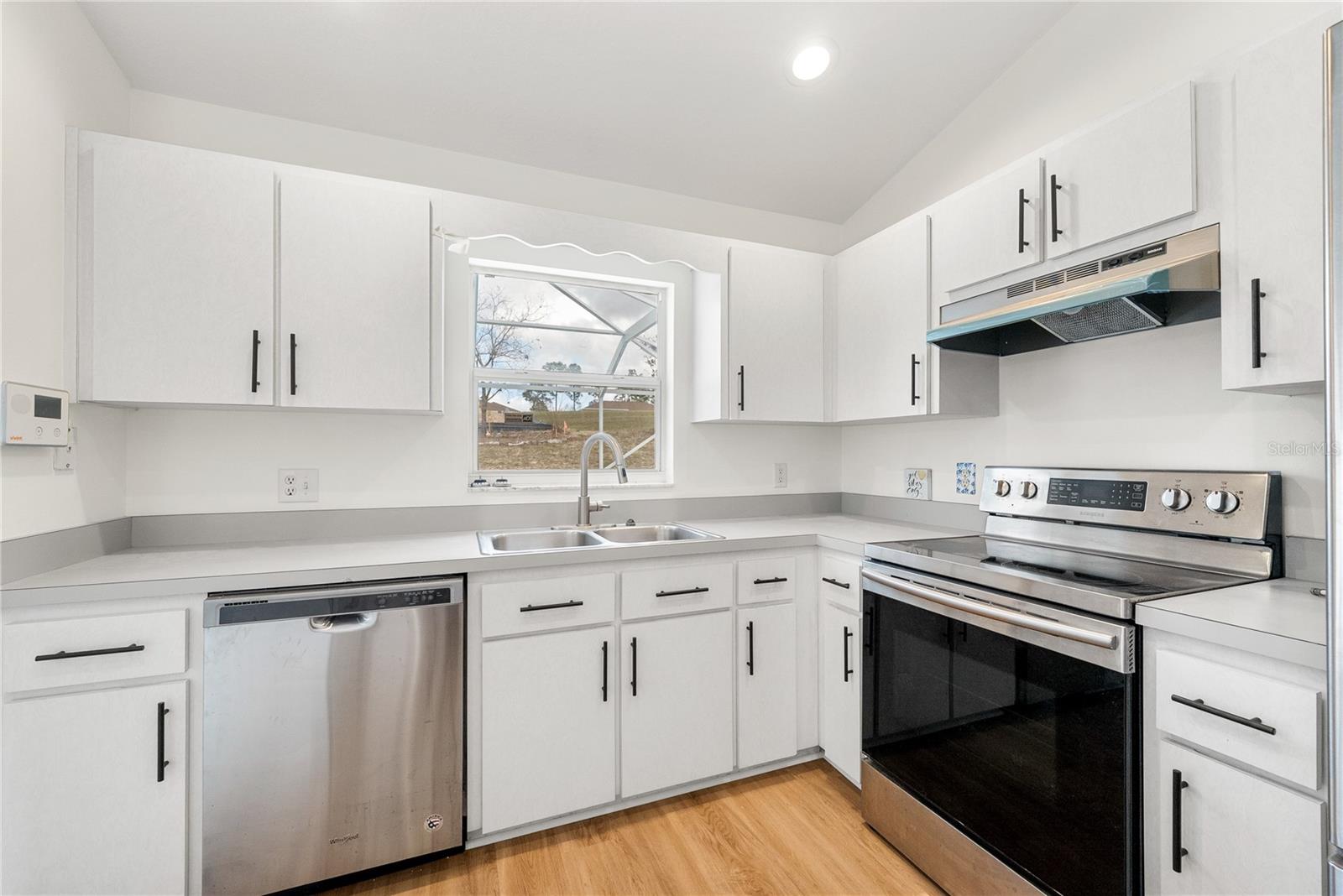 Image 9 of 26 For 8361 135th Loop