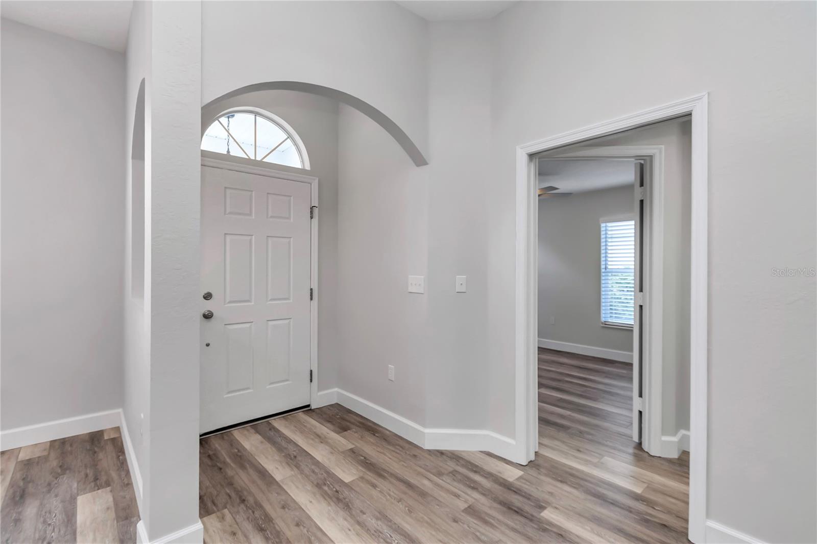 Image 12 of 59 For 11558 74th Court