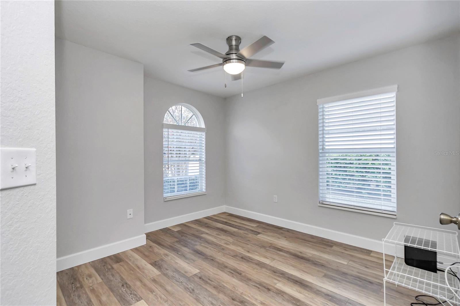 Image 14 of 59 For 11558 74th Court