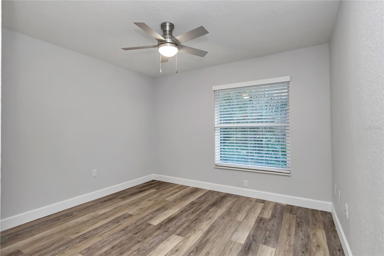 Image 18 of 59 For 11558 74th Court