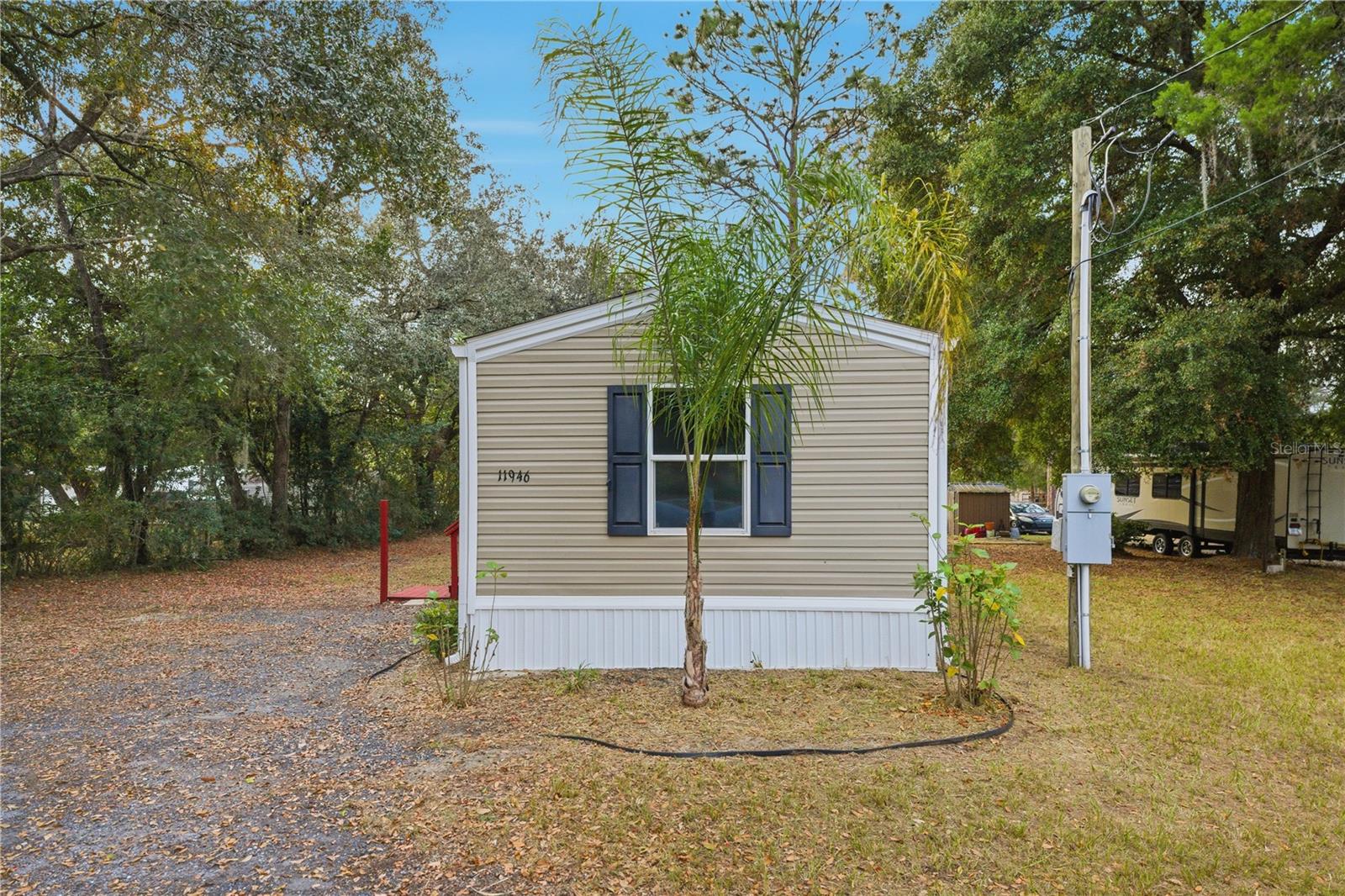 Image 19 of 26 For 11946 99th Terrace