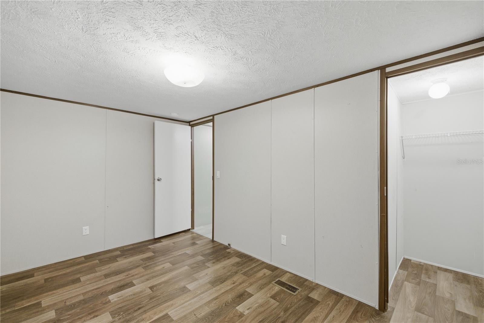 Image 2 of 26 For 11946 99th Terrace