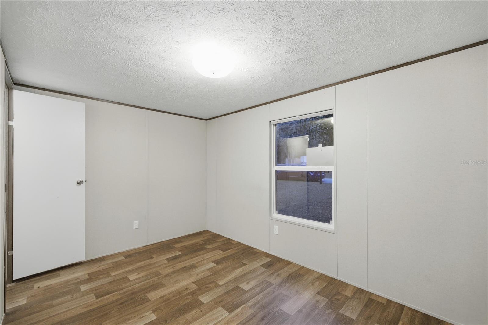 Image 3 of 26 For 11946 99th Terrace