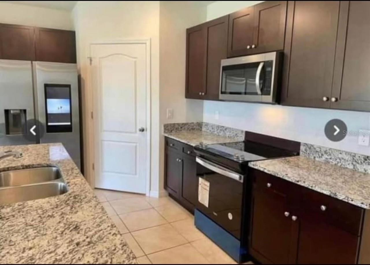 Image 6 of 11 For 201 Wood Hollow Road