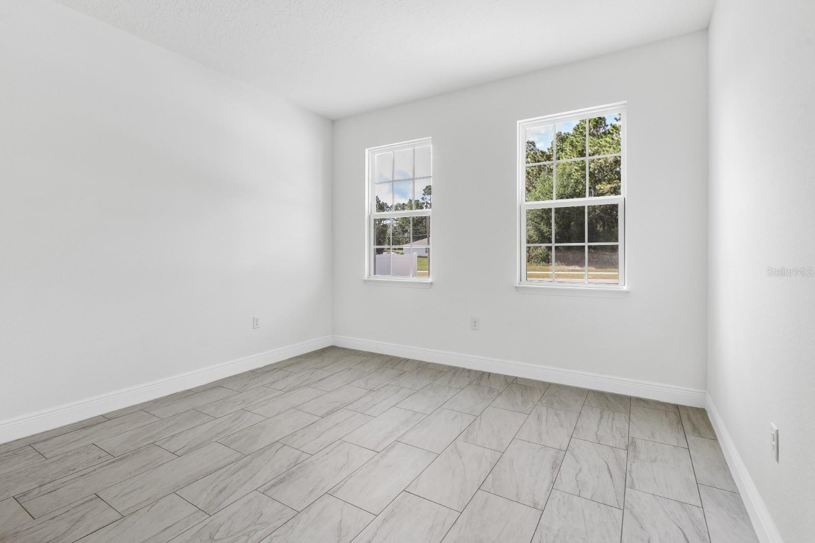 Image 18 of 59 For 1575 Lamplighter Street