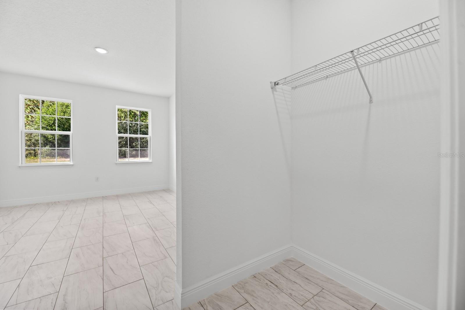 Image 19 of 59 For 1575 Lamplighter Street