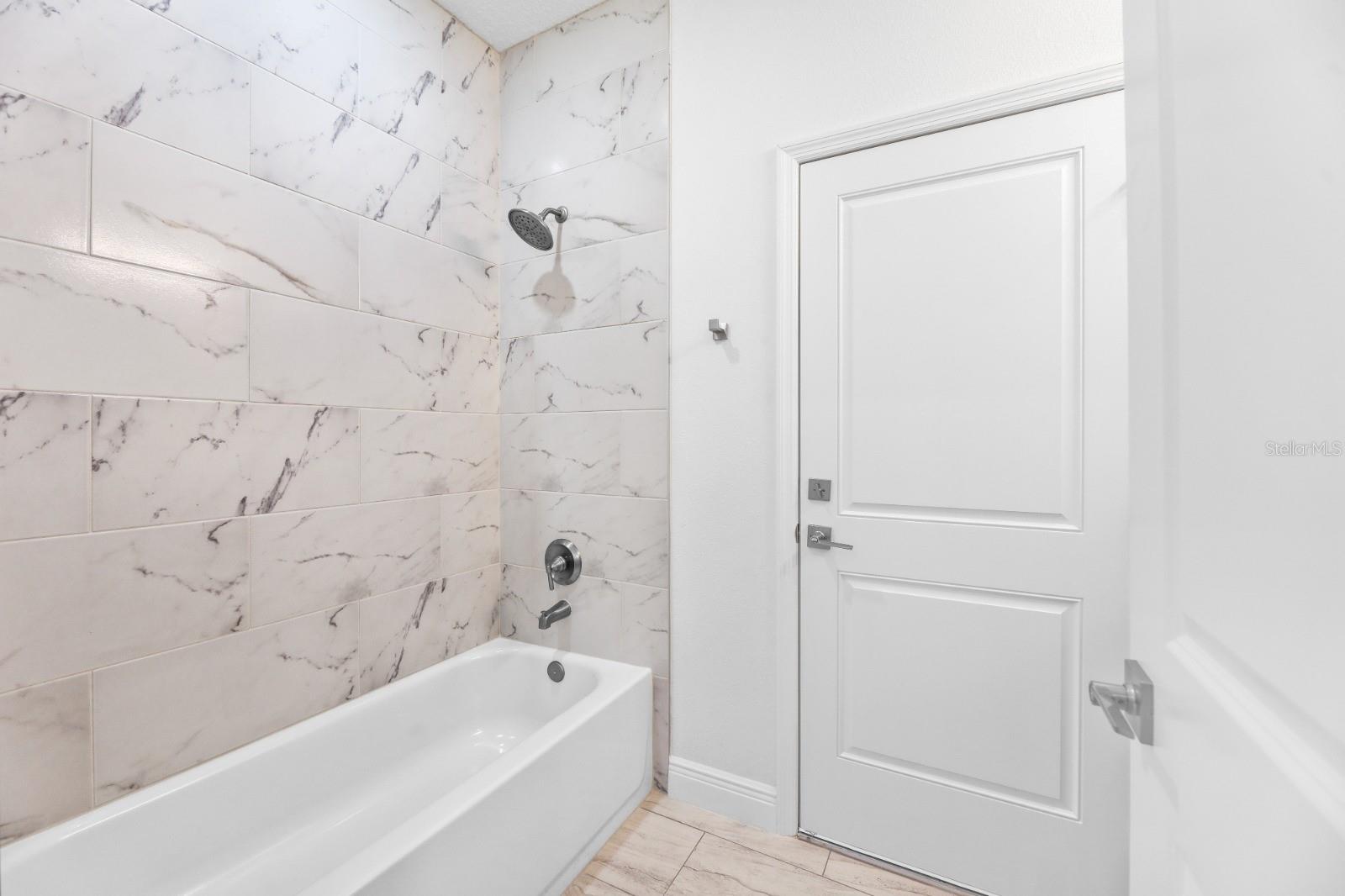 Image 29 of 59 For 1575 Lamplighter Street