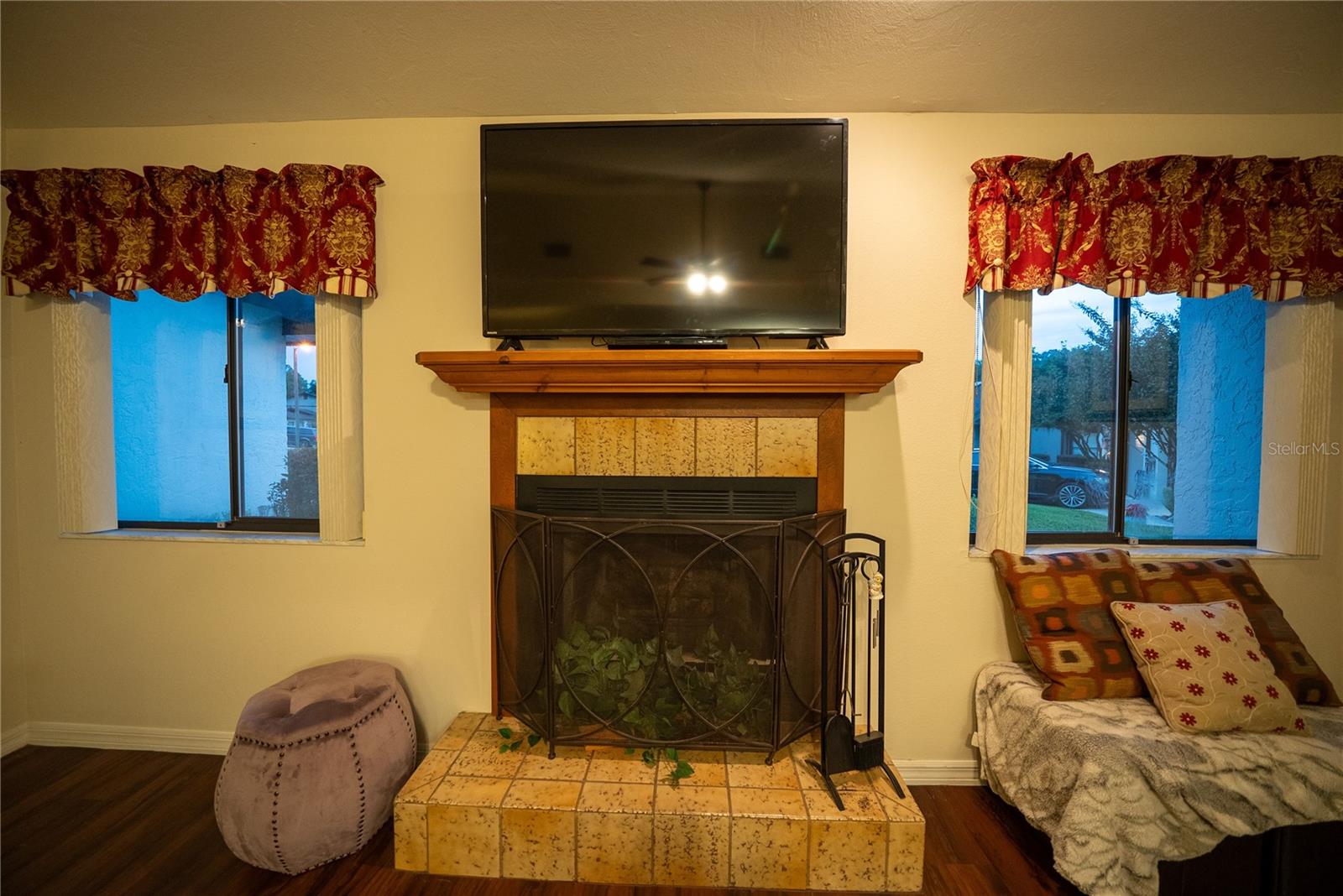 Image 10 of 47 For 3601 17th Lane