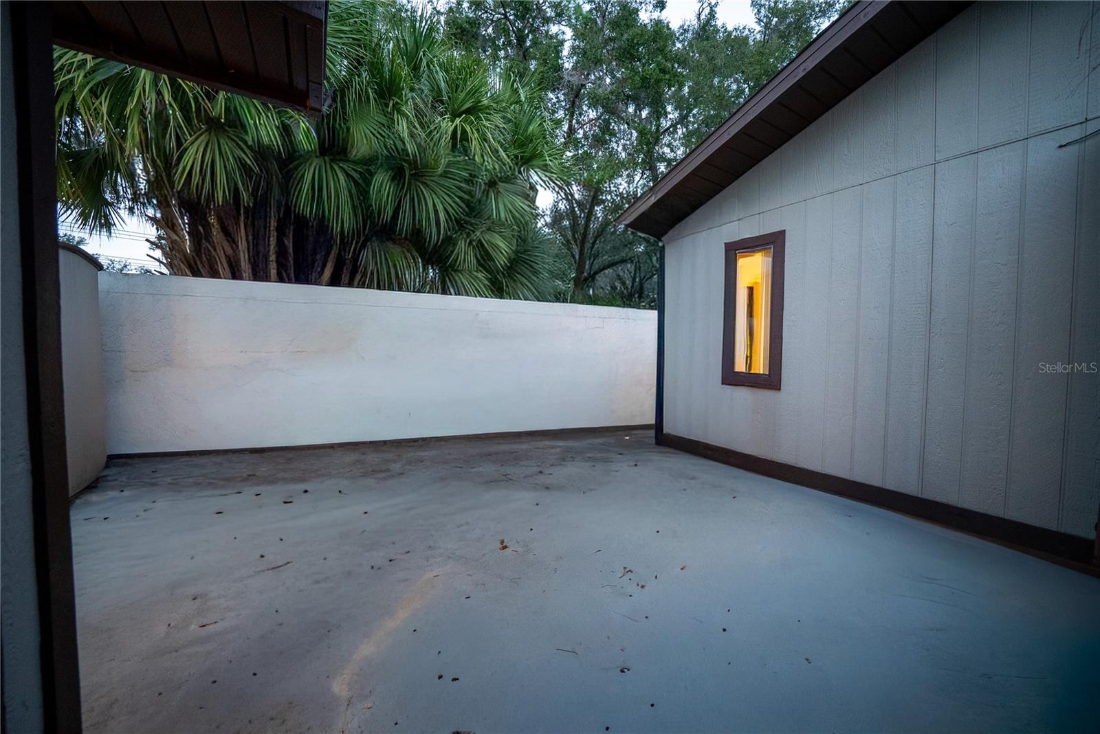 Image 16 of 47 For 3601 17th Lane