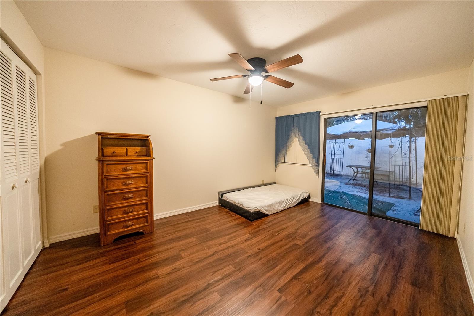 Image 27 of 47 For 3601 17th Lane