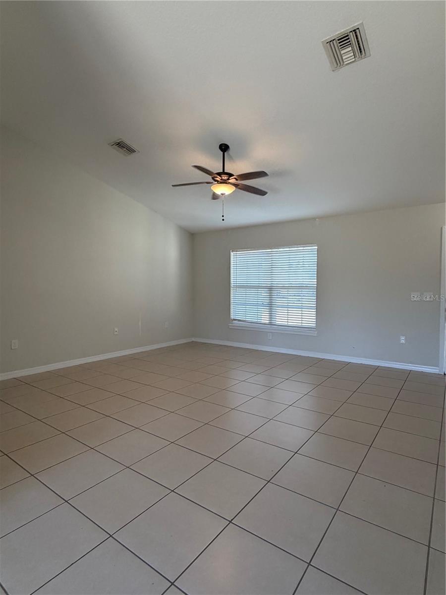 Image 3 of 15 For 16621 Sw 31st Terrace