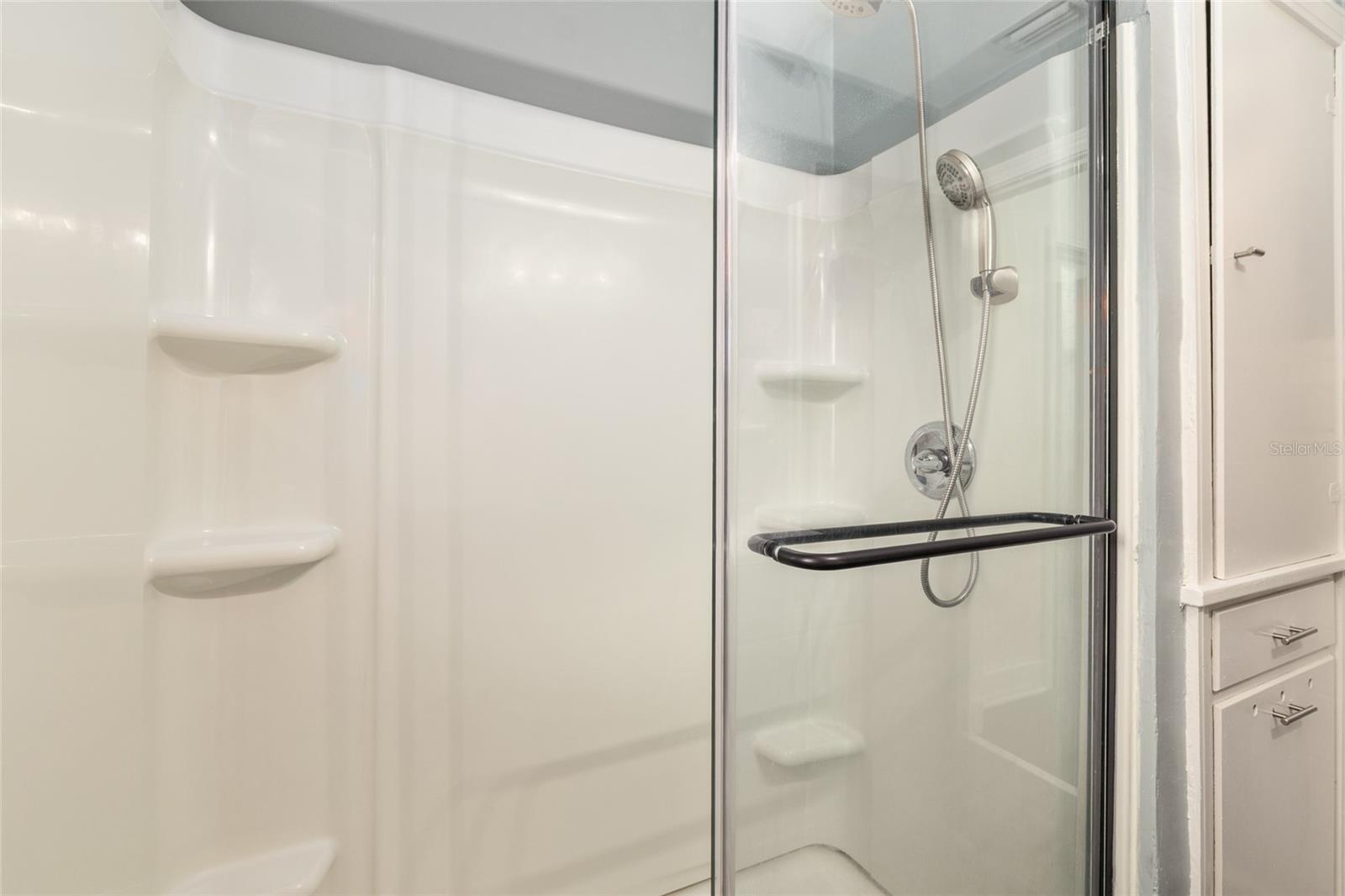 Image 21 of 44 For 742 12th Street