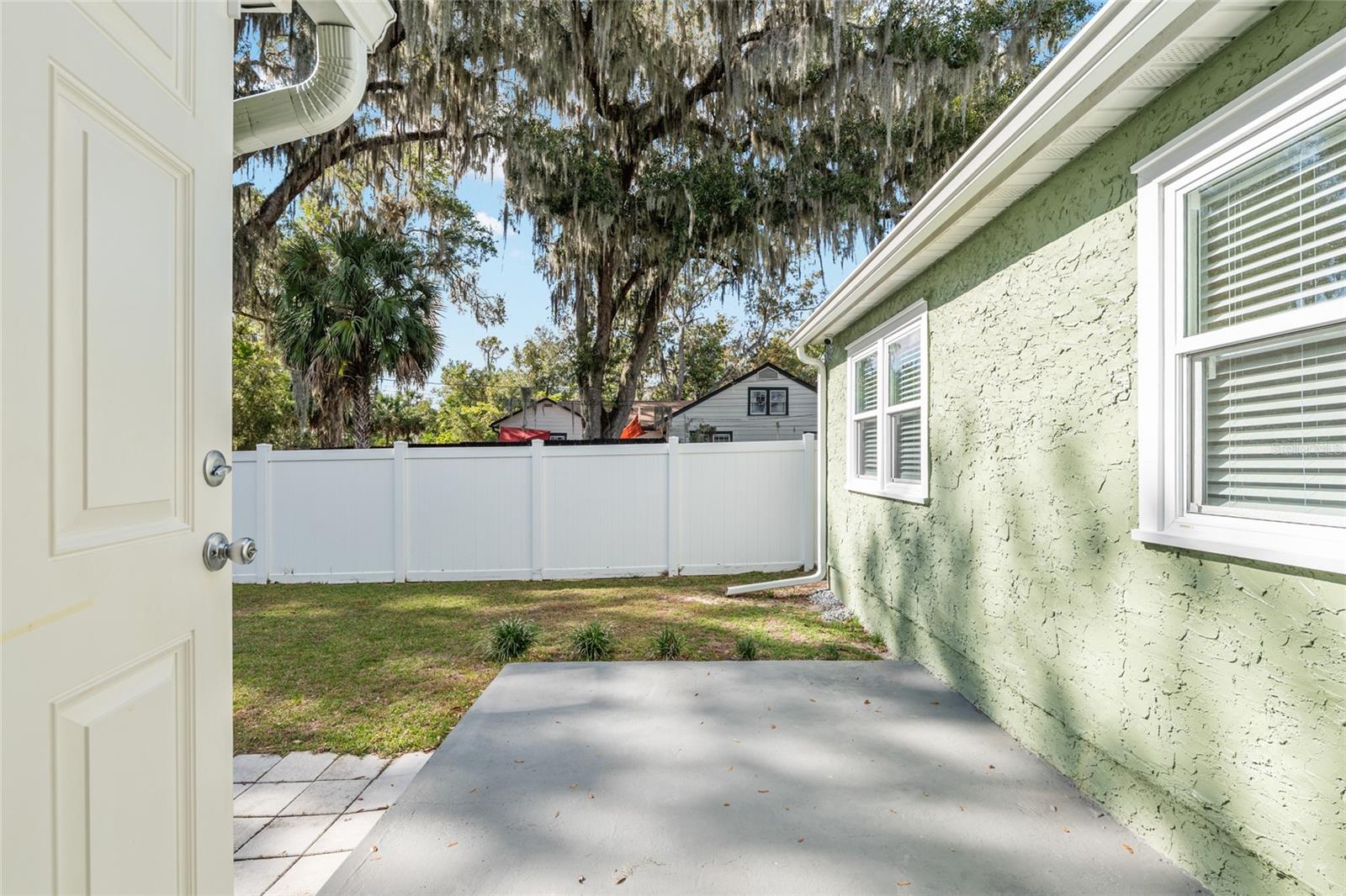 Image 25 of 44 For 742 12th Street