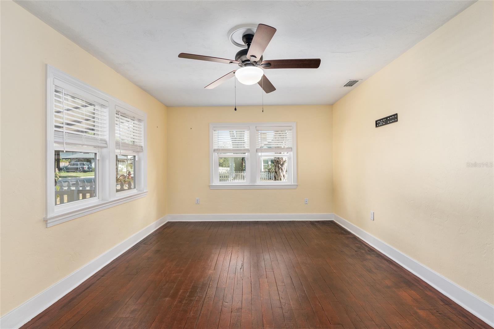 Image 7 of 44 For 742 12th Street