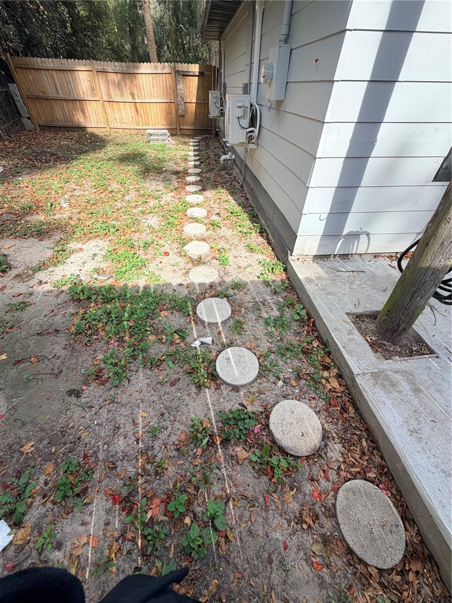 Listing photo id 9 for 6360 130th Street