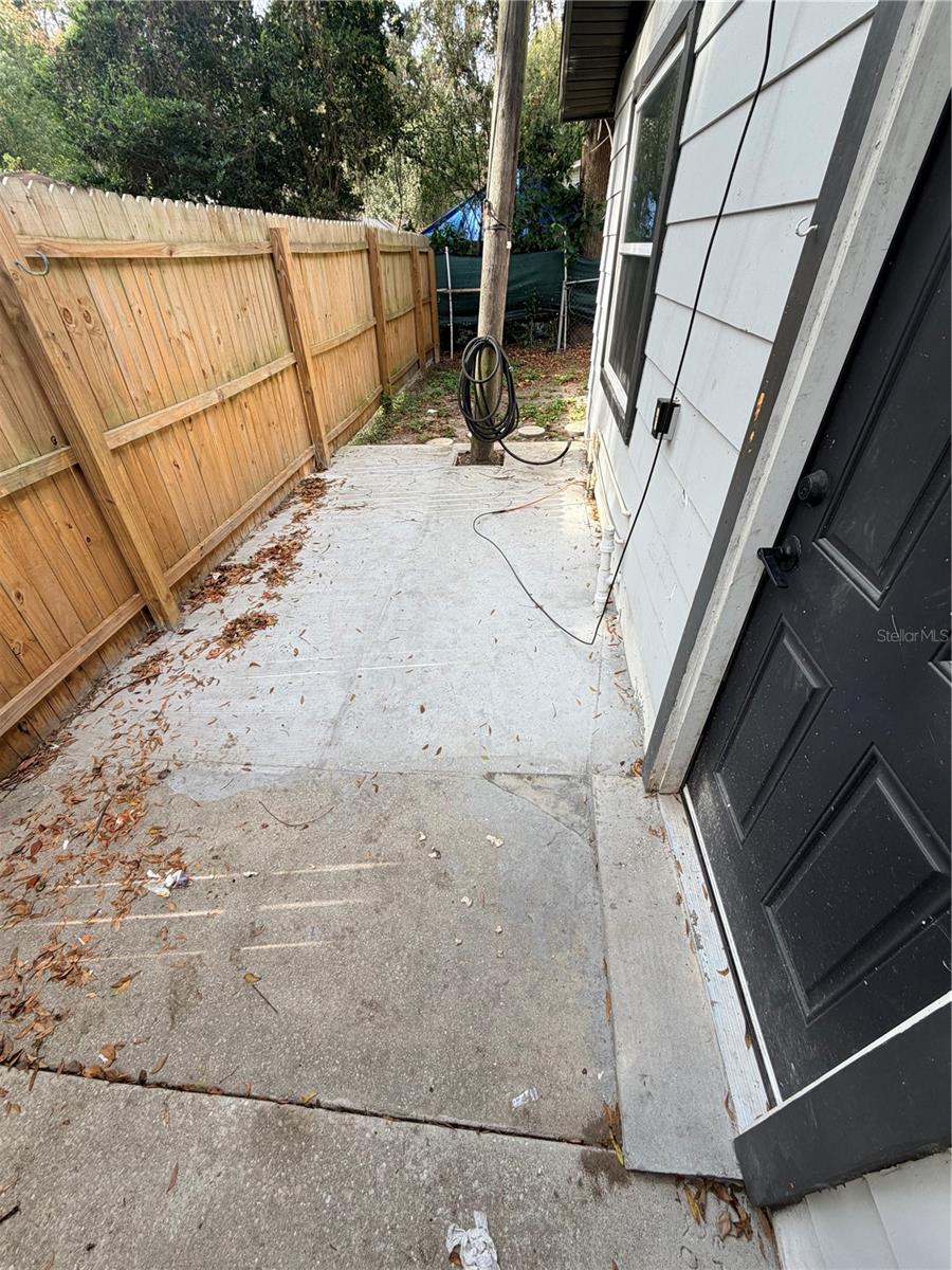 Listing photo id 10 for 6360 130th Street