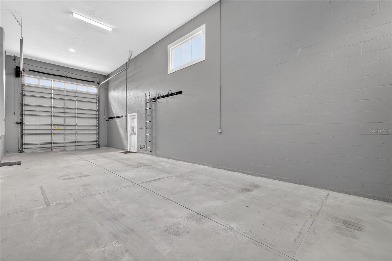 Image 31 of 67 For 4719 Heritage Trail