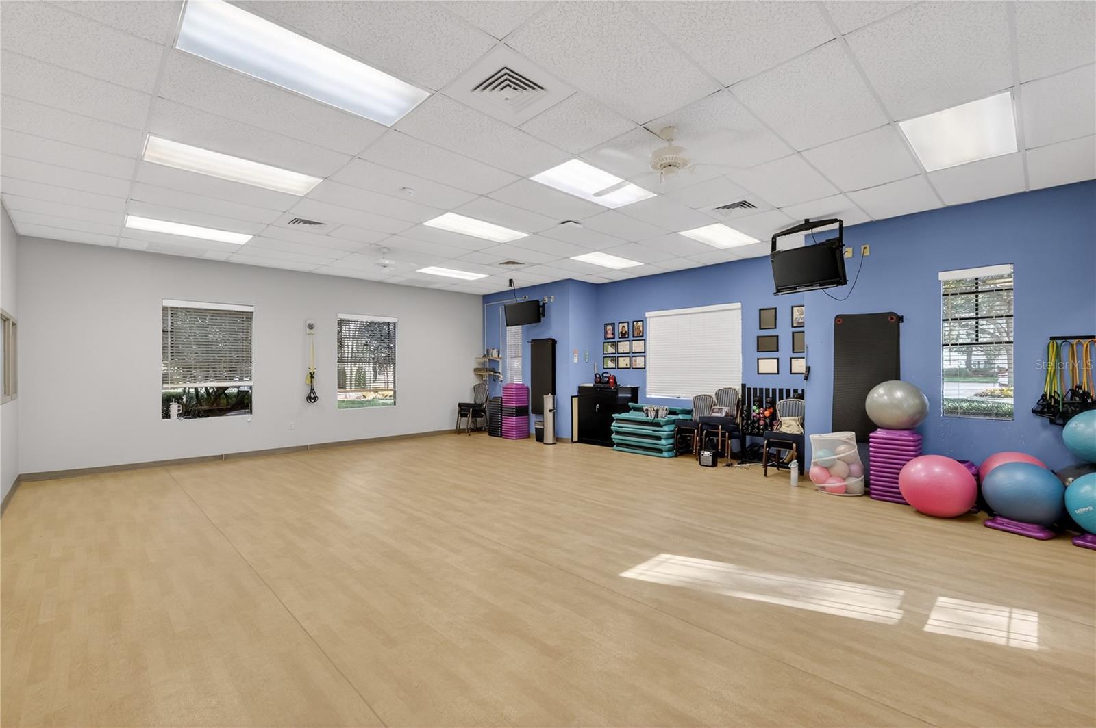 Image 40 of 67 For 4719 Heritage Trail