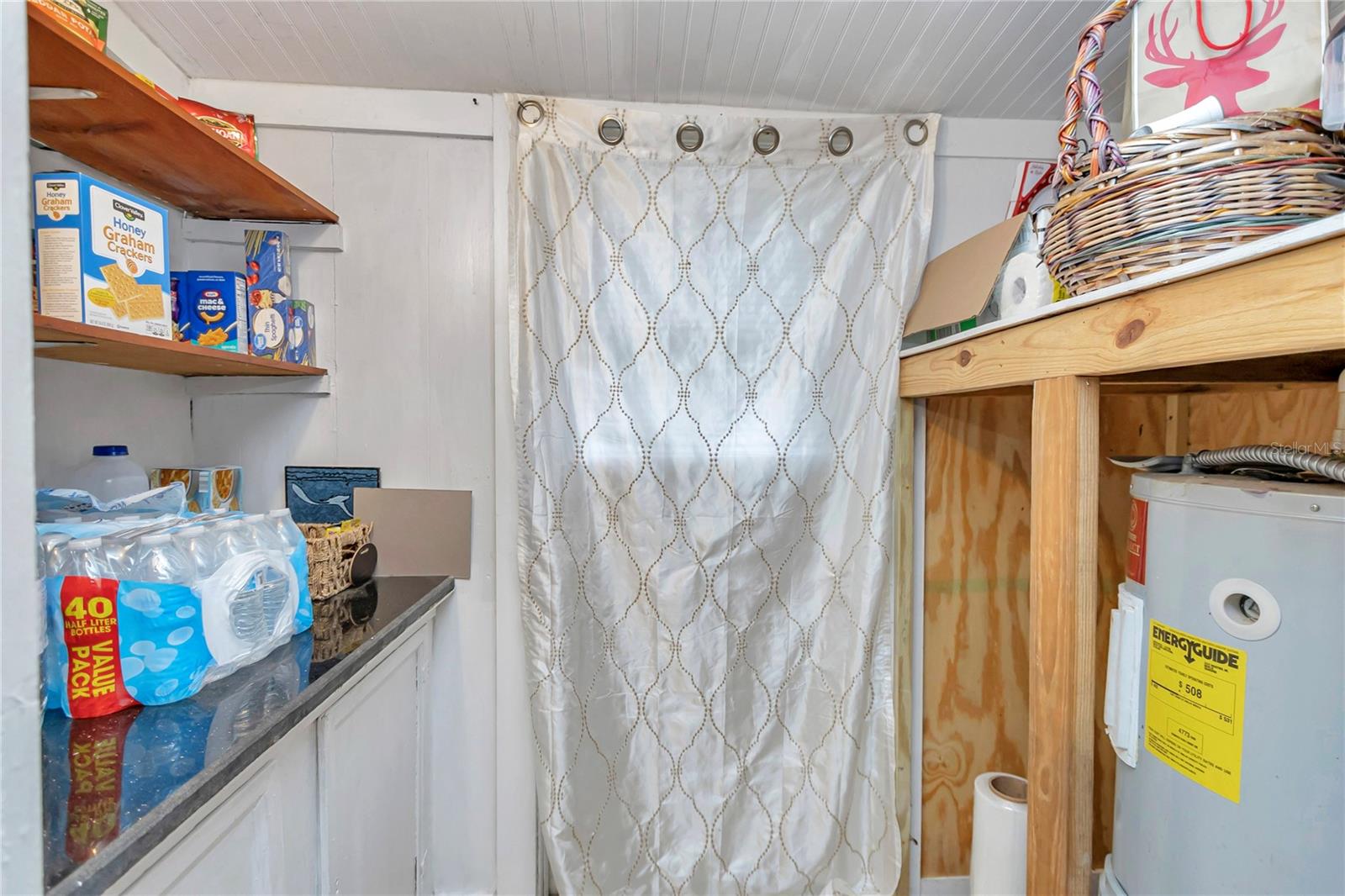 Image 21 of 67 For 20990 Pennsylvania Avenue