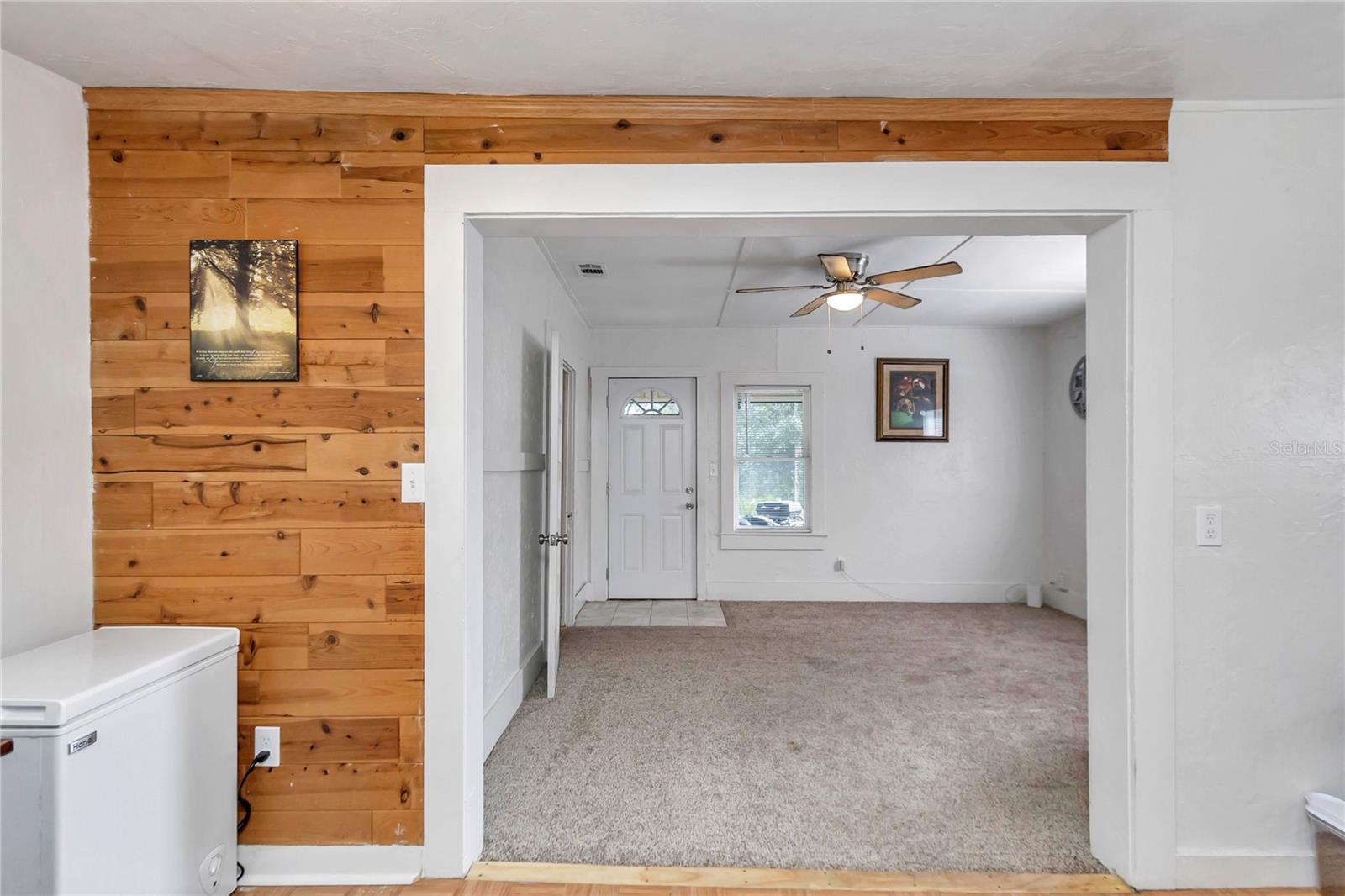 Image 23 of 67 For 20990 Pennsylvania Avenue