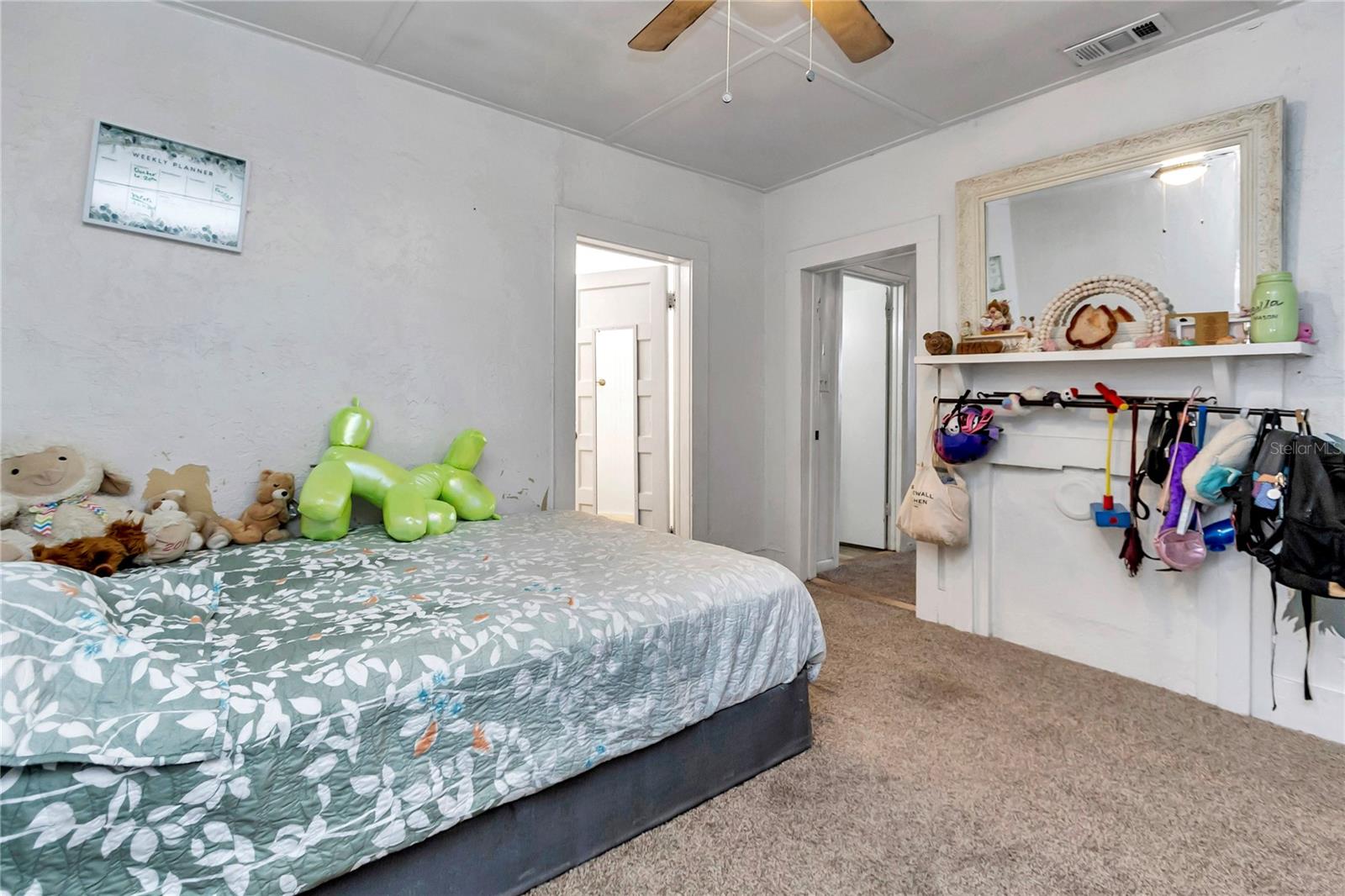 Image 26 of 67 For 20990 Pennsylvania Avenue