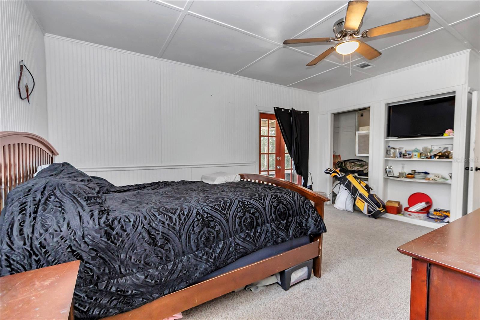 Image 33 of 67 For 20990 Pennsylvania Avenue