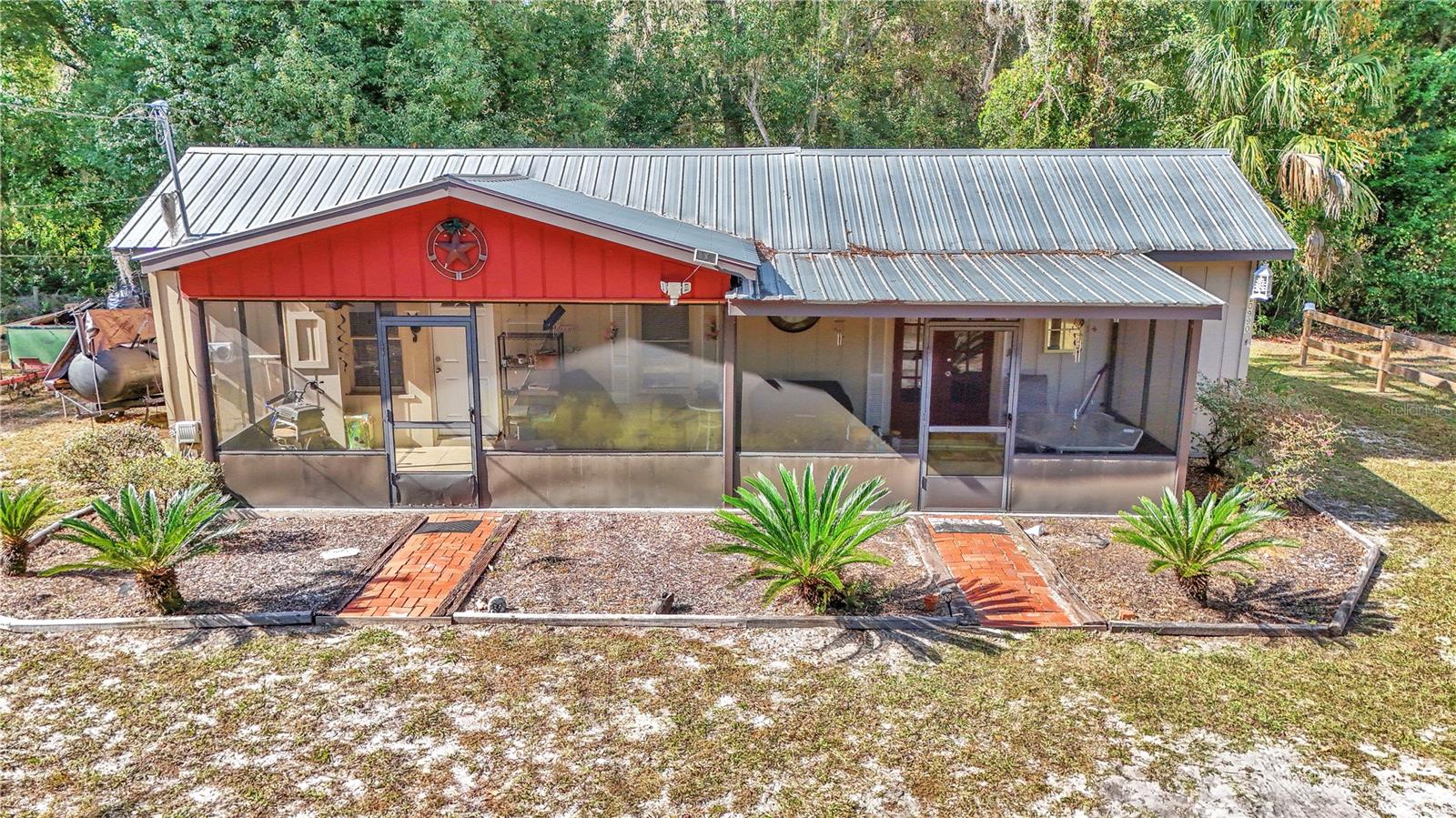 Image 4 of 67 For 20990 Pennsylvania Avenue