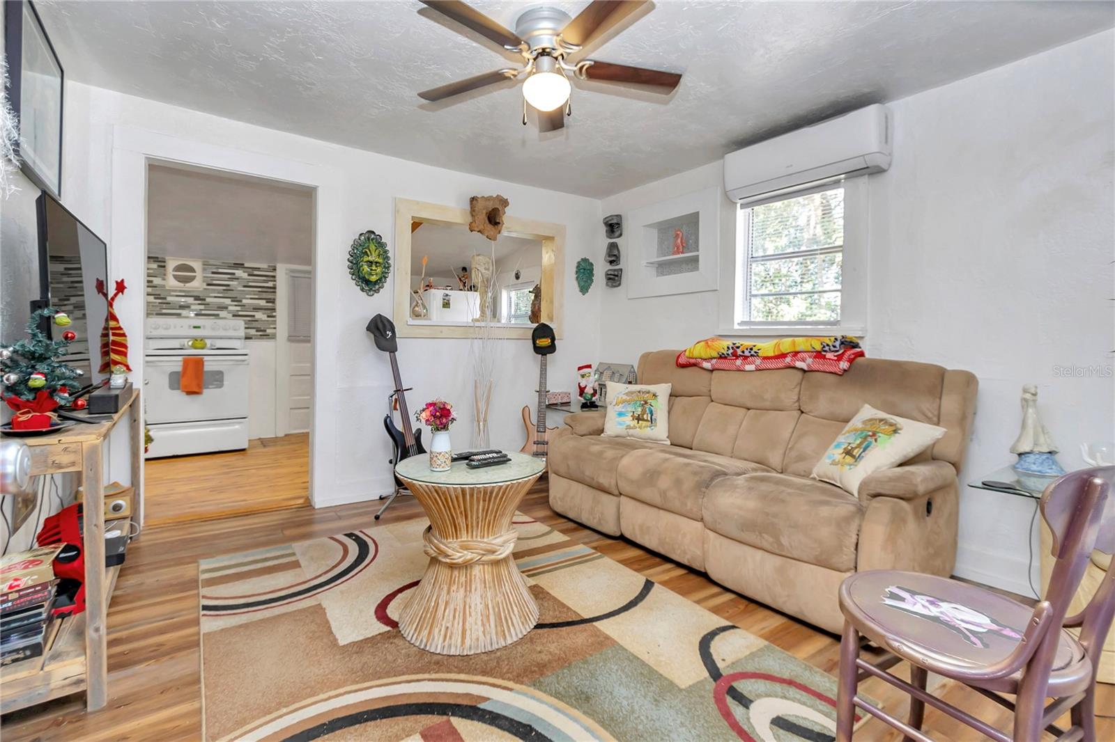 Image 47 of 67 For 20990 Pennsylvania Avenue