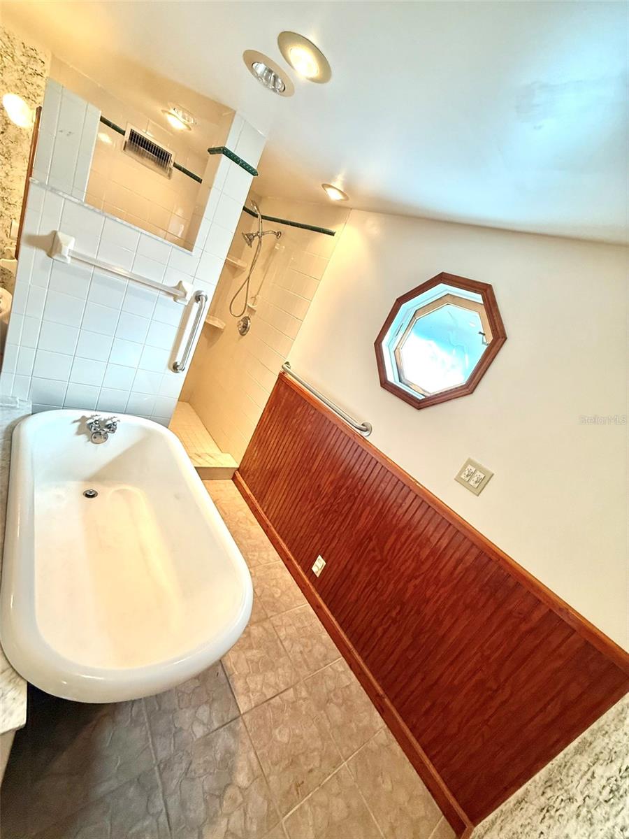 Image 24 of 30 For 1180 158th Avenue