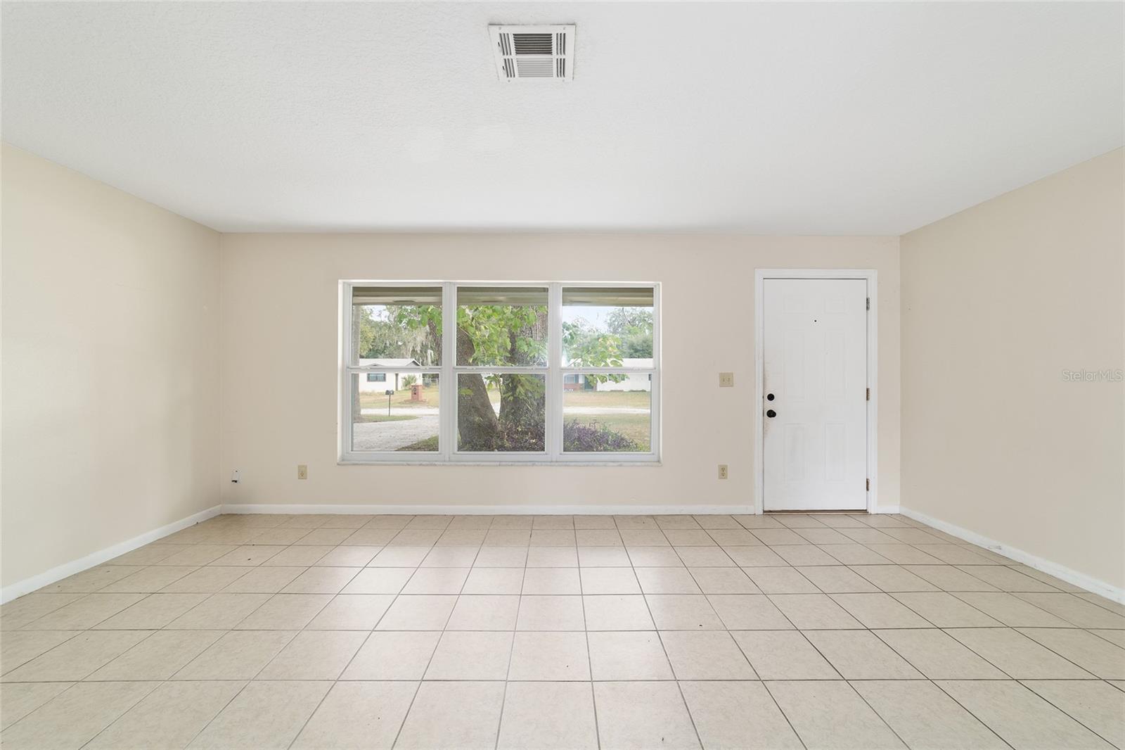 Image 15 of 48 For 3212 15th Avenue