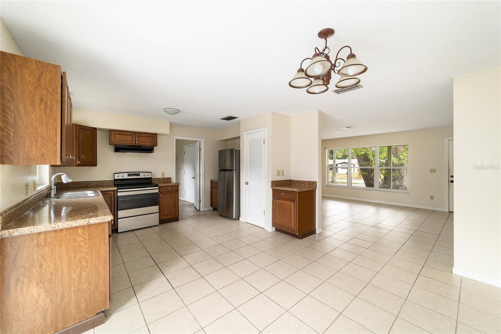 Image 23 of 48 For 3212 15th Avenue