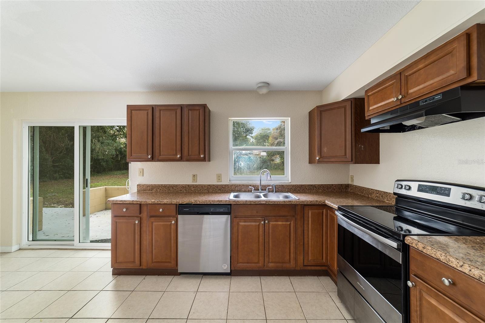 Image 24 of 48 For 3212 15th Avenue